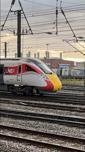 LNER Azuma Class 801 (801212) Departing Doncaster | London–York Service