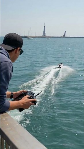 🚀 Remote Control Jet Ski Mayhem! This thing is FAST!