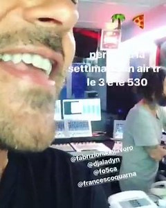 ...and we're back! #radiodeejay #tropicalpizza #onenationonestation #onair | Tropical Pizza