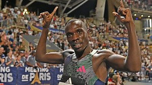 Emmanuel Wanyonyi, the New King of the 800M Race! 🇰🇪🔥👇 #dhktv #trackandfield #athletics #worldathletics #800mRace #athlete #wanyonyi #everyonehighlights #highlights | DHK TV