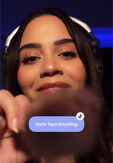 brushing your stress away🦋 #ASMR #رولا_امبابي #foryoupage #fyppp #asmrsounds #اي_اس_ام_ار #relax #oddlysatisfying #sleep