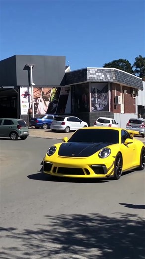 Porsche GT3 in black and yellow 🖤💛 #fyppppppppppppppppppppppp #porsche
