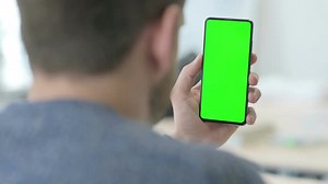 Using Smartphone Chroma Key Green Screen