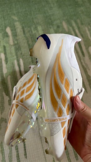 adidas Predator Elite Fold-over Tongue x Zidane FG in White/Gold Metallic