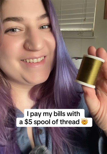 My most profitable treatment last year wasn’t expensive, didn’t require any crazy machine or investment— it was brow threading 🤯 Threading is low overhead, growing in demand, and totally underrated 😉 Threading allowed me to build the business I have, when I first started it was all I offered. But here years later it’s still my top earning service. Not because of a high service charge— but because of low cost per service 🤑 Wanna learn threading?! Lets chat💕 #norcalbrowartist #chicobrowartist 