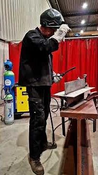 Inox lassen met halfautomaat.Het juiste gas voor een perfecte RVS las! #argon #lassen #diy #welding