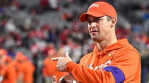 Clemson football co-offensive coordinator Jeff Scott: 5 facts about USF's new coach