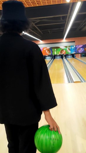 Jojo Anime Fan Goes Bowling