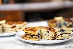 Keto Blueberry Pancakes (2 ways) — Low Carb Love™