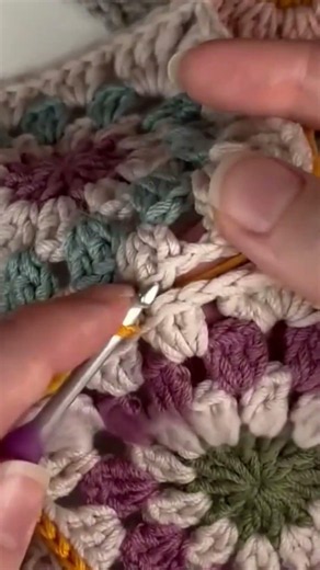Easy DIY Joining Granny Squares Crochet Tutorial for Beginners
