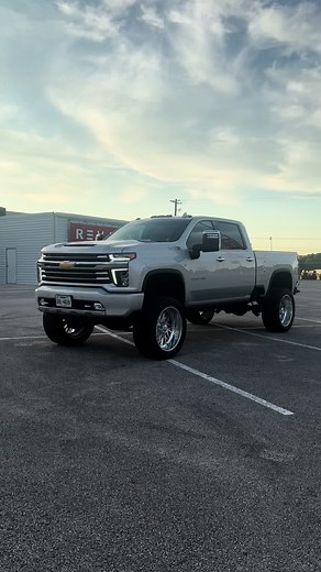 High Country Truck Songs: Best Country Music for Lifted Trucks
