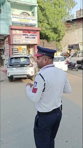 Parking करते समय Road का ध्यान रखें ! #drivingrules #parking #roadsafety