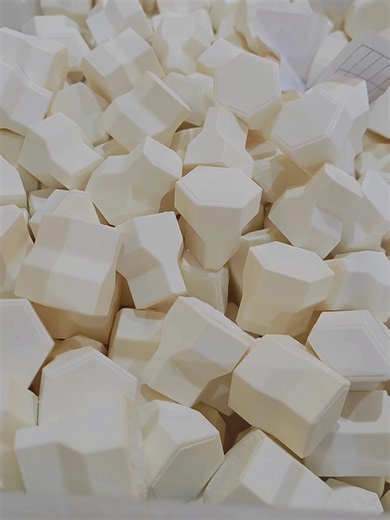 Chemshun abrasion resistance ceramic lining.#industrialceramic #ceramicliner