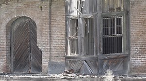 As some historical buildings crumble, Toomsboro mayor hopes to save the old buildings