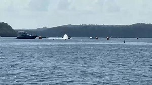 132K views · 224 reactions | OUTERLIMITS: 135 mph @outerlimitsoffshorepowerboats @loto_shootout @performanceboatcenter @captainrons_ozarks | Speedboat Magazine | Facebook