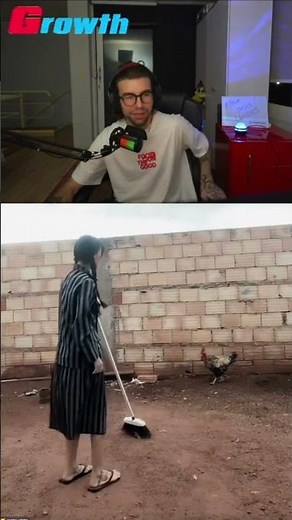 Little hand and big foot 😂😂