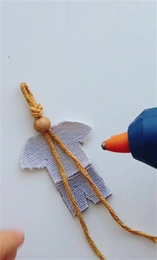 #diy #handmade #shortvideo #easy #man #keychain #bead #cute