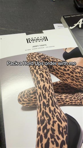 Pack a Hold Ups Order With Me: Insider Tips! 🎁