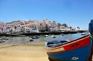 The Algarve Travel Guide - Expert Picks for your Vacation