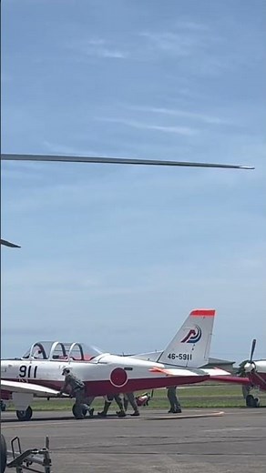 航空自衛隊静浜基地航空祭2026 T-7練習機 人力移動