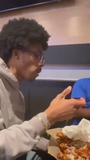 Buffalo Wild Wings Spiciest Wing challenge .... Full vid out