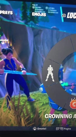 Playing Fortnite with 20 Crowns in the Party