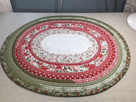 TABLE TOPPER, Centerpiece, Handcrafted and Quilted, Christmas Fabric - Etsy