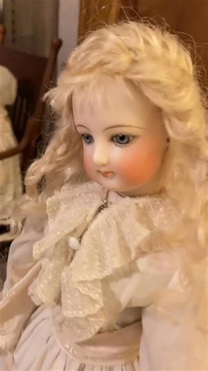 Mohair French Fashion Doll's Wig | Antiquedollplace.com