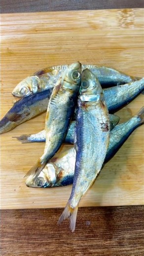 How to cook dry fish 🐠 🐟 #food #cooking #fypシ #recipe #foodie