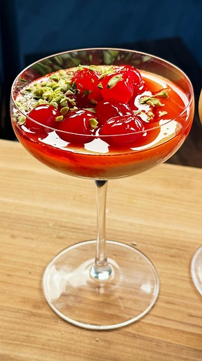 Carolina Gelen on Instagram: "CHERRY WINE & VANILLA ORANGE PUDDING — it’s simple, festive and so easy to make. The vanilla orange pudding is mildly sweet and silky, it pairs so well with the tart and sweet cherry wine syrup and crunchy pistachios, a dessert to impress #dessert #desserts #pudding #custard #cherrywine #holidayrecipes #partyideas Recipe (makes 4 cups) Vanilla Orange Custard 1/4 cup (60g) whole milk 1/2 cup (100g) granulated sugar 2 yolks 3 tablespoons (27g) cornstarch A small pinch