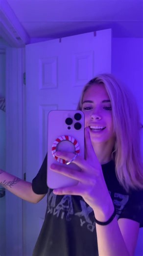 New phone ring🥰#foryoupage #trendy #boyfriend #newphonegrip #phonering This velvet-coated MagSafe grip delivers 1,600g magnetic power to secure any case. it also becomes a perfect stand for selfie videos and hands-free watching. The textured surface keeps your phone planted while adding a cute touch.