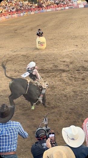 707 reactions · 15 comments | Xtreme Bulls 2025 @sistersrodeo #fyp #rodeo #bullriding #cowboys #oregon #sisters #bullfighting @quantaservices @pyranhalife @roperworld | JJ Harrison | Facebook