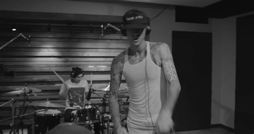 Rage Against The Machine - Killing In The Name (Cover by Machine Gun Kelly & Travis Barker) | Metal Covers Community