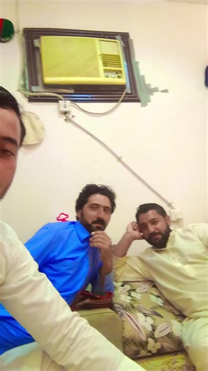 فيديوهات أنشأها Amir Rahman (@amir.rahman915) باستخدام original sound - 💔💦 💔 بے وفا جانا ن 💦 💔 ?