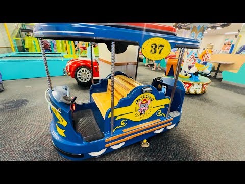 Kiddie Rides at Chuck E. Cheese, Honolulu, Hawaii, USA #nostalgia