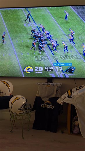 Panthers Triumph Over Rams in NFL Showdown