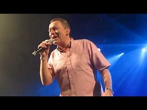 UB40 - Kingston Town (LIVE Paris)