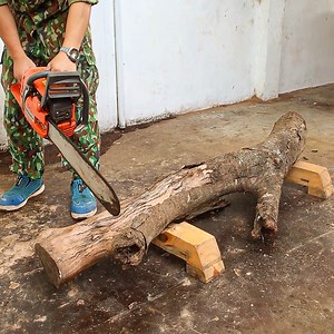 Dry Logs From The Roadside Into A Beautiful Table From The Hands Of An Artisan | Woodworking Skill