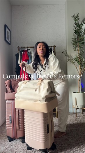 Mini vs Regular Weekender: A Detailed Comparison