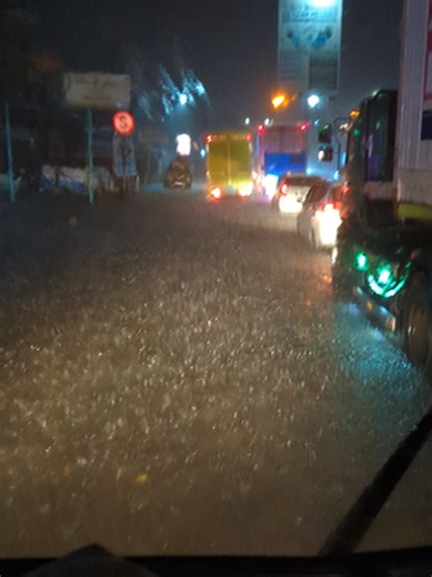 Banjir di jalan pantura Sambong, Batang. #pantura #batang #trukmaniaindonesia #fyppppppppppppppppppppppp #fyp