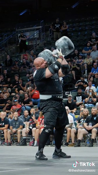 Brian Shaw Crushing 242lbs with Ease