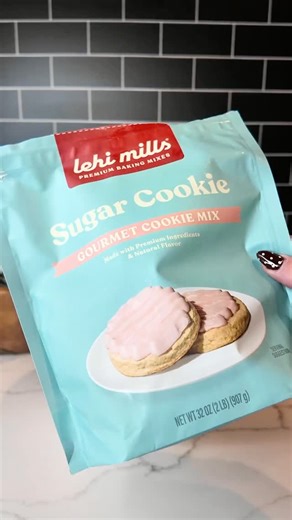 Twist your holiday vibes with these peppermint snickerdoodles! 🎄✨ Soft, chewy, and drizzled with a touch of sweetness, they’re the perfect treat to melt your winter worries away. Who’s ready to indulge in a cookie that tastes like Christmas in every bite? ⁠ .⁠ .⁠ .⁠ .⁠ #lehimills #harvesttohome #holidays #bakery #sweettooth #dessert #desserts #baker #cookiedecorating #sweet | Lehi Mills