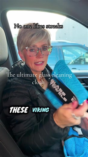 Streak-Free Glass Cleaning Cloths for Crystal Clear Surfaces