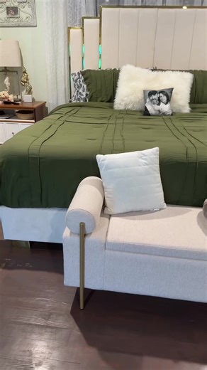 Modern Velvet Storage Bench for Stylish Entryways