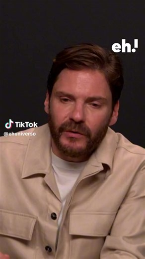 Daniel Brühl (@officialrealdanielbruhl)’s videos with original sound - Daniel Brühl