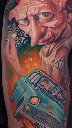 🇪🇸 Síguenos para ver más trabajos increíbles! 🇬🇧 Follow as to see more amazing works! Artist: Johnny Ramirez 🔥 —————————————————— #tattoo #ink #realistictattoo #healed #tattooartists