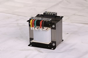 [Hot Item] 380/220V Transformer with Earthing Protection Terminal