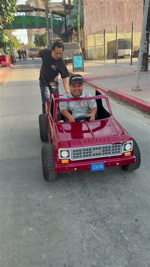Right place and right time lol 😂 he goes by mexican labubu #explore #gokart #chevrolet #minivlog