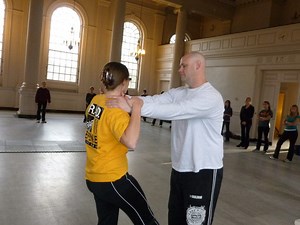 Self-Defense Moves That Helped Woman Ward Off Attacker Can Help You