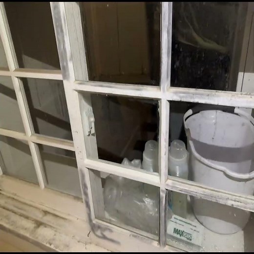 Single Pane Window Glass Replacement | Glazing Putty | After. Fast Glass by Olwin inc.